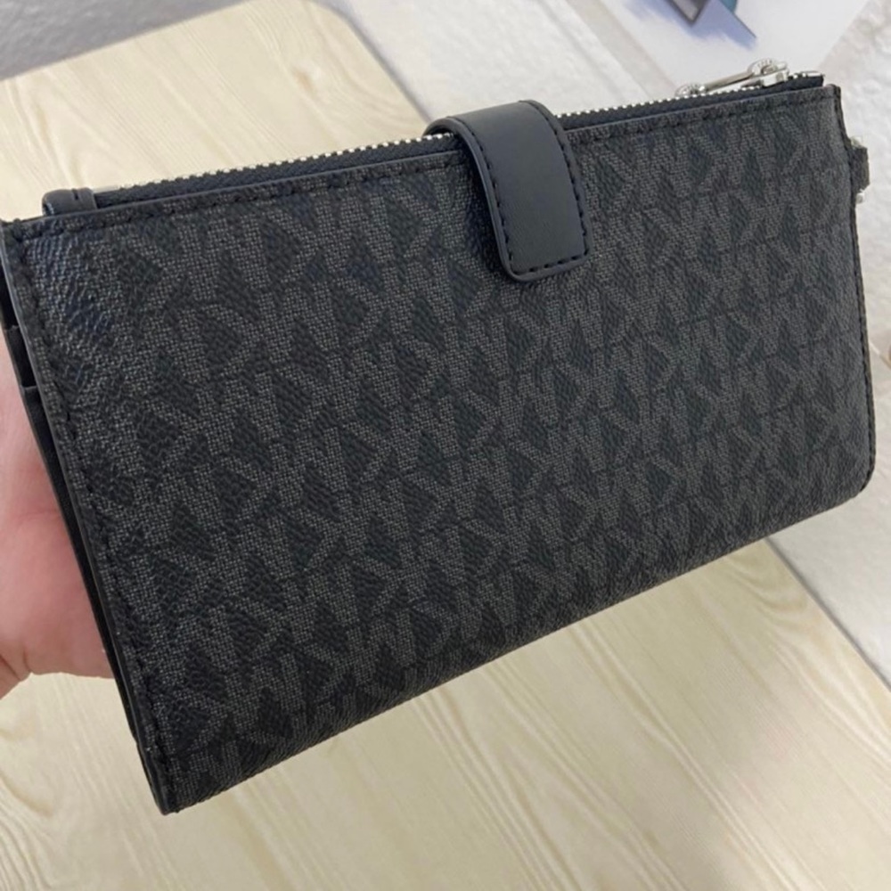Michael kors jet set